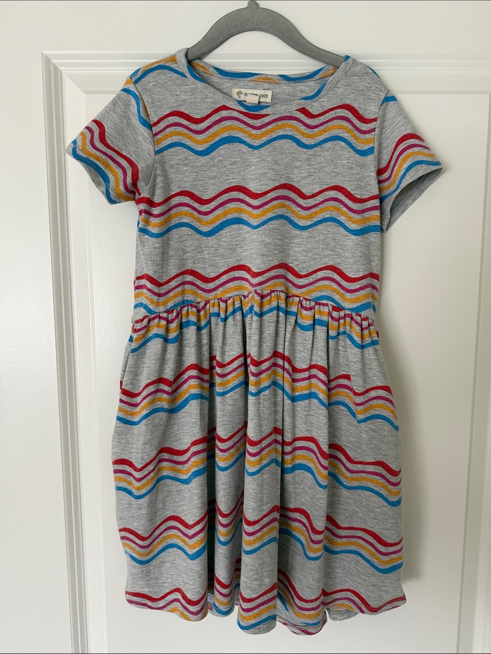 Girls Tucker + Tate Gray Knit Dress with Pink, Blue & Yellow Wave Stripes size 6